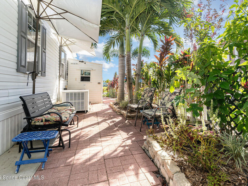 2346 Coconut Palm Drive, Palm Bay, FL 32905