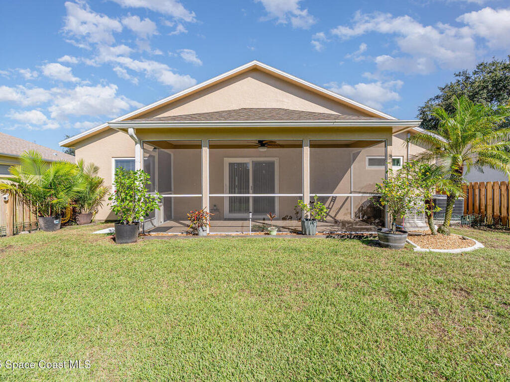 918 Pine Creek Circle, Palm Bay, FL 32905