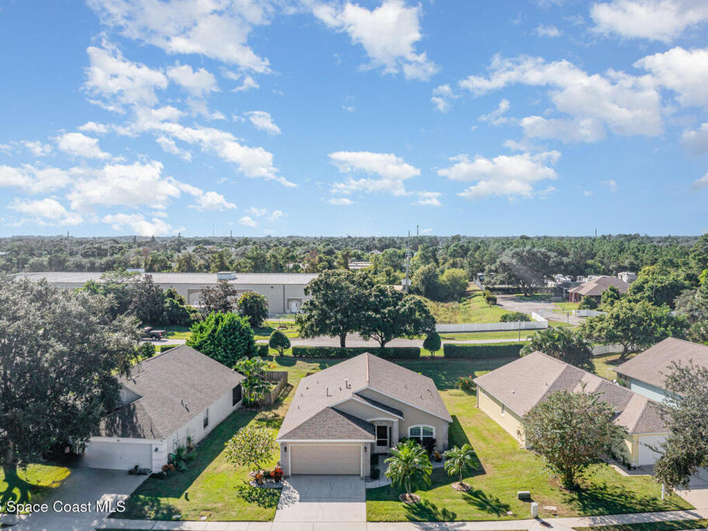 918 Pine Creek Circle, Palm Bay, FL 32905