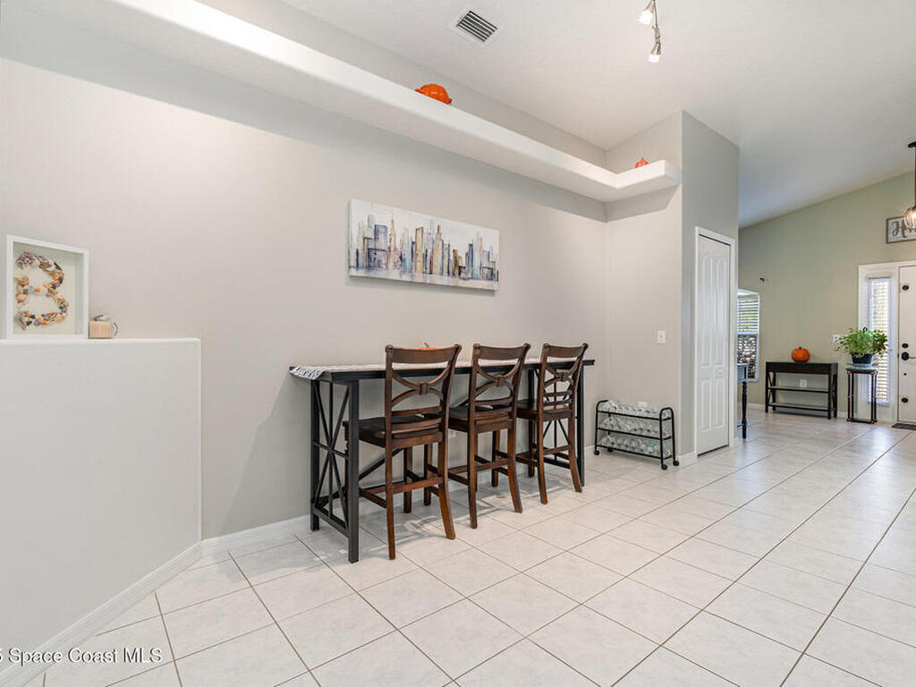 918 Pine Creek Circle, Palm Bay, FL 32905