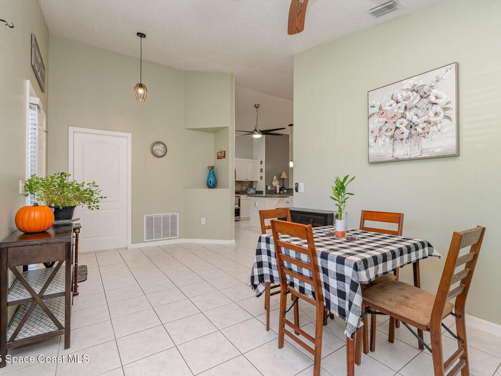 918 Pine Creek Circle, Palm Bay, FL 32905