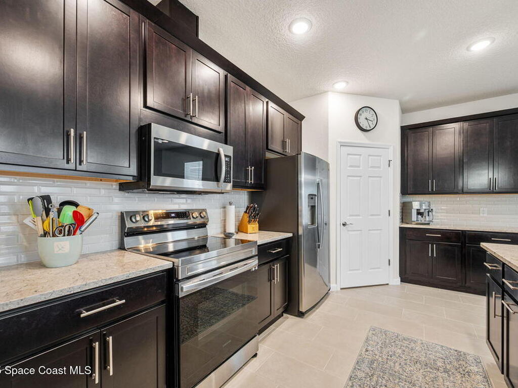 2480 Roygaris Street, Palm Bay, FL 32907