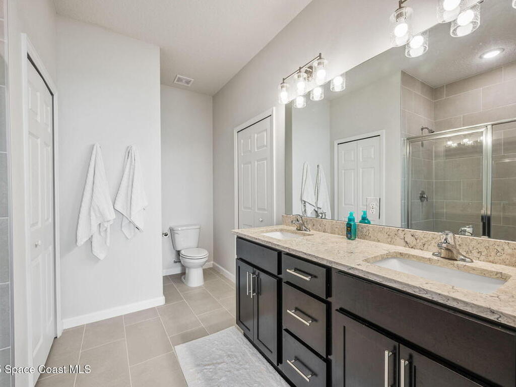 2480 Roygaris Street, Palm Bay, FL 32907