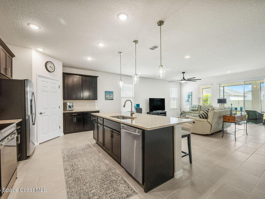 2480 Roygaris Street, Palm Bay, FL 32907