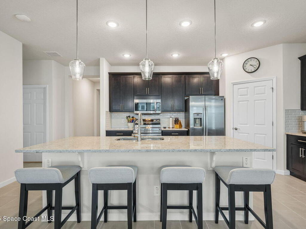 2480 Roygaris Street, Palm Bay, FL 32907