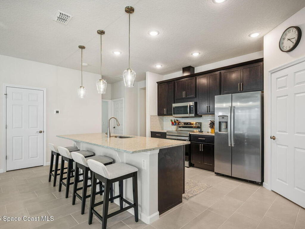 2480 Roygaris Street, Palm Bay, FL 32907