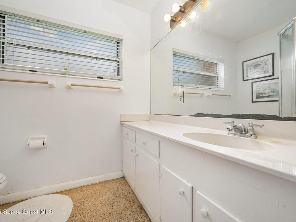 327 S Tropical Trail, Merritt Island, FL 32952