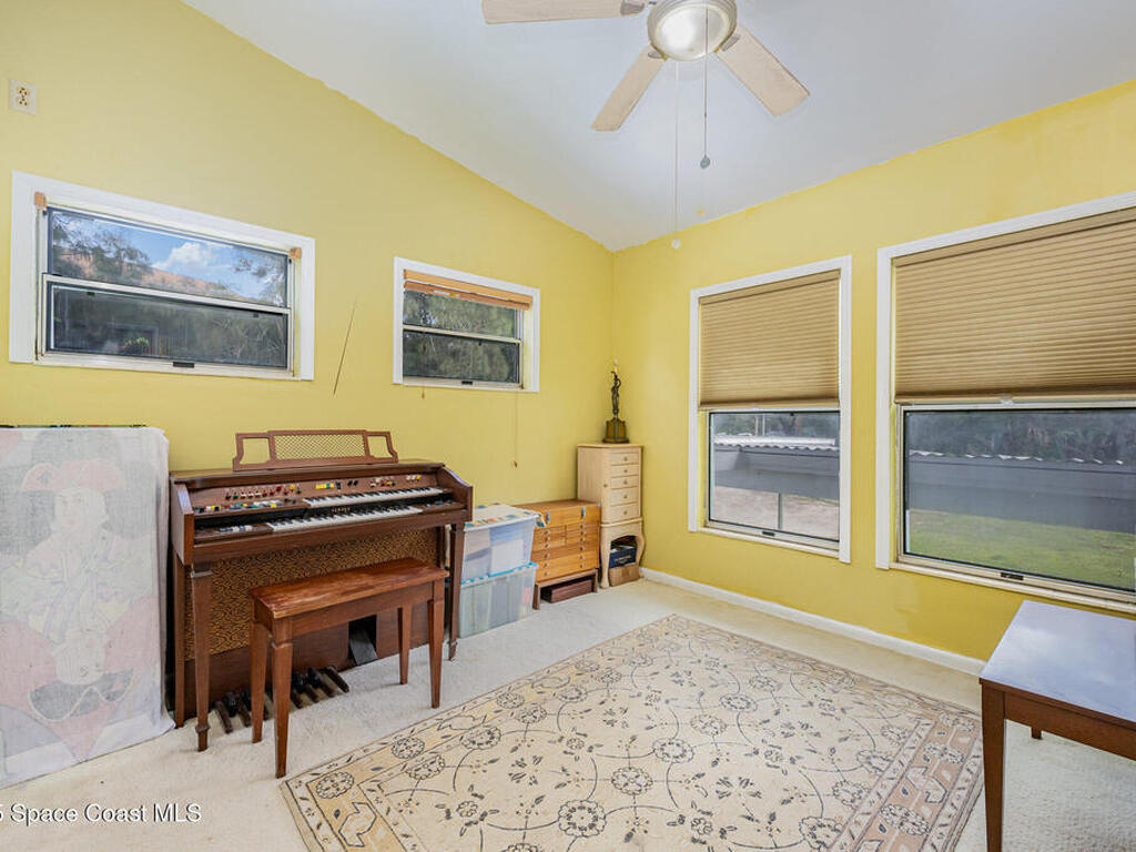 327 S Tropical Trail, Merritt Island, FL 32952