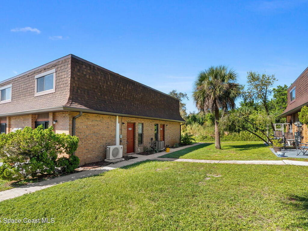 3318 Overlook Drive, Palm Bay, FL 32905