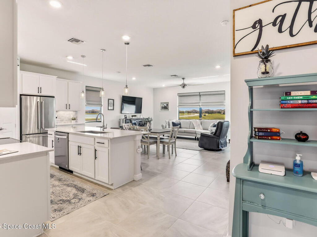 1572 Great Belt Circle, Melbourne, FL 32940