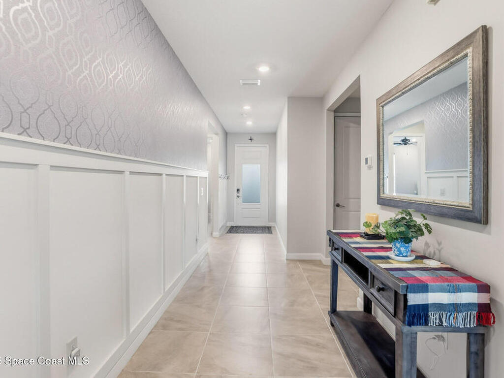 1572 Great Belt Circle, Melbourne, FL 32940