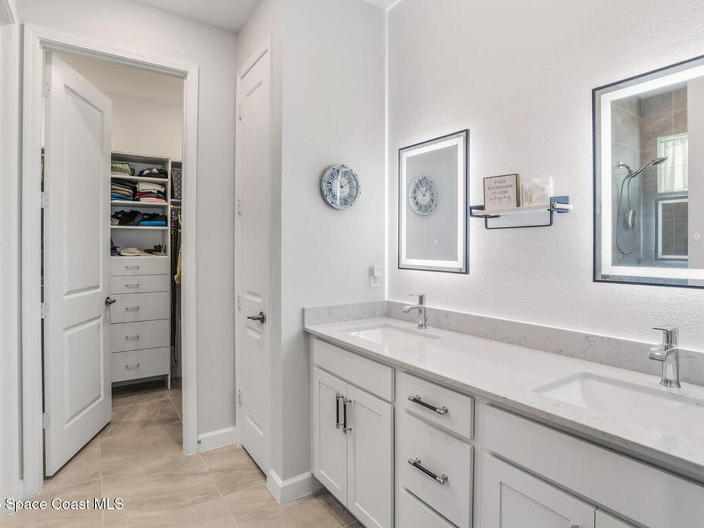 1572 Great Belt Circle, Melbourne, FL 32940