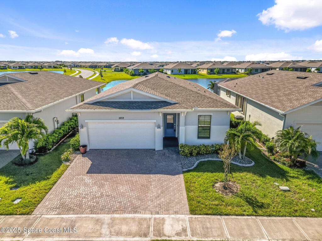 1572 Great Belt Circle, Melbourne, FL 32940