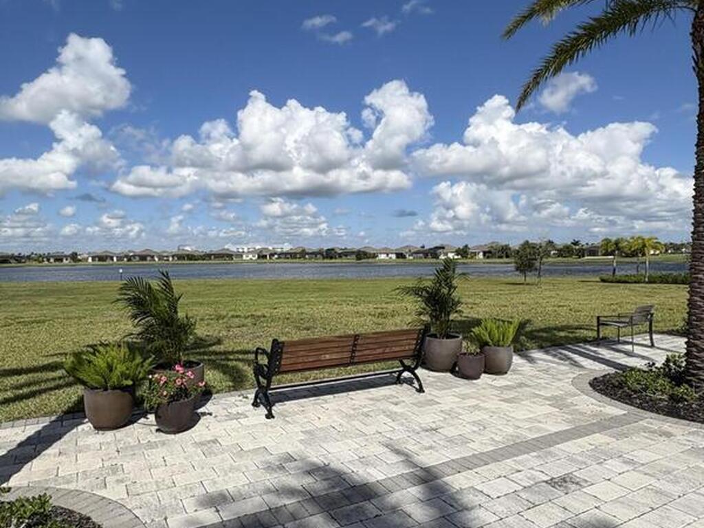 1572 Great Belt Circle, Melbourne, FL 32940