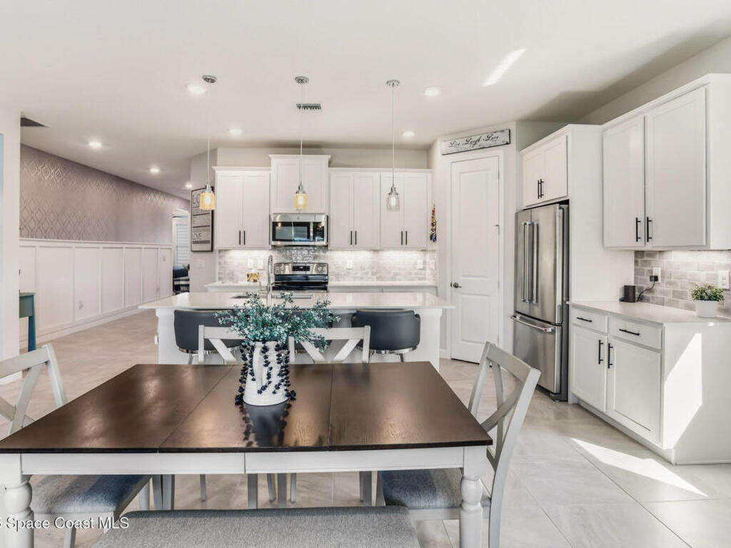 1572 Great Belt Circle, Melbourne, FL 32940