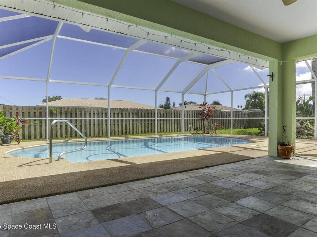 3083 Forest Creek Drive, Melbourne, FL 32901