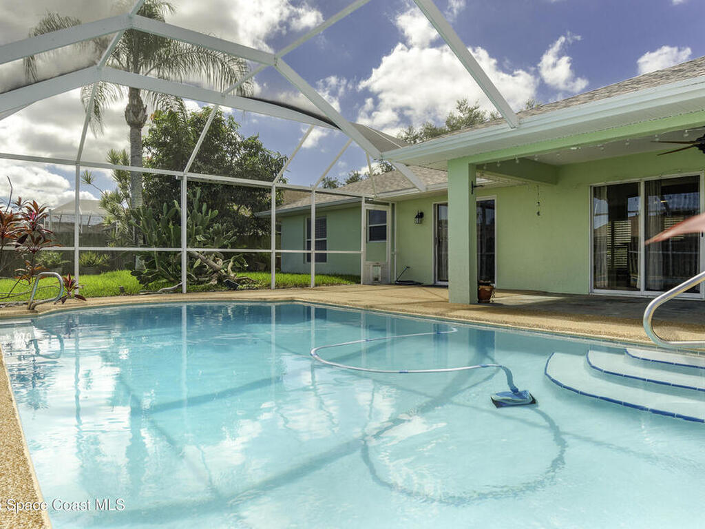 3083 Forest Creek Drive, Melbourne, FL 32901