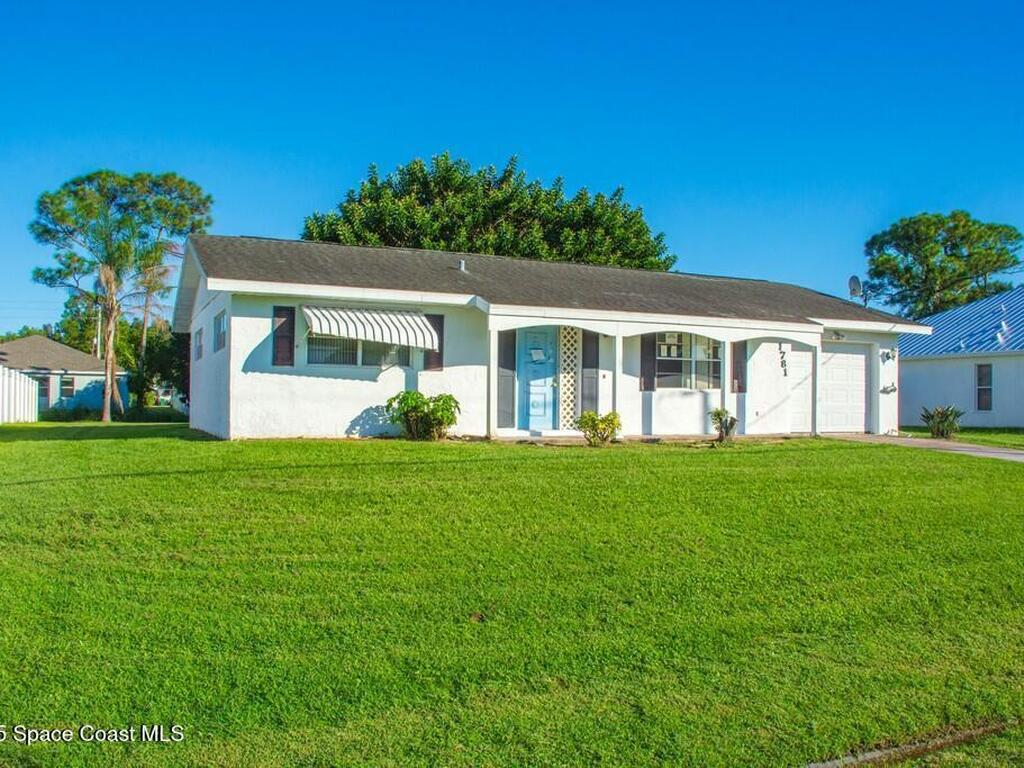 1781 SE Fairfield Street, Port St. Lucie, FL 34983