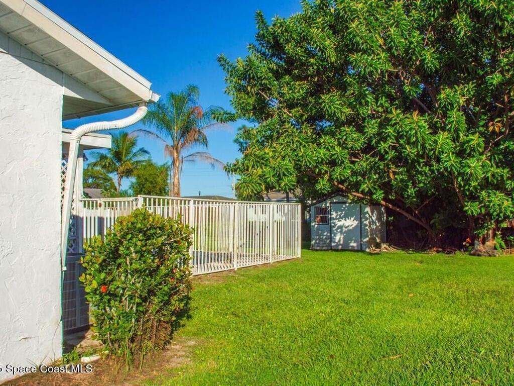 1781 SE Fairfield Street, Port St. Lucie, FL 34983