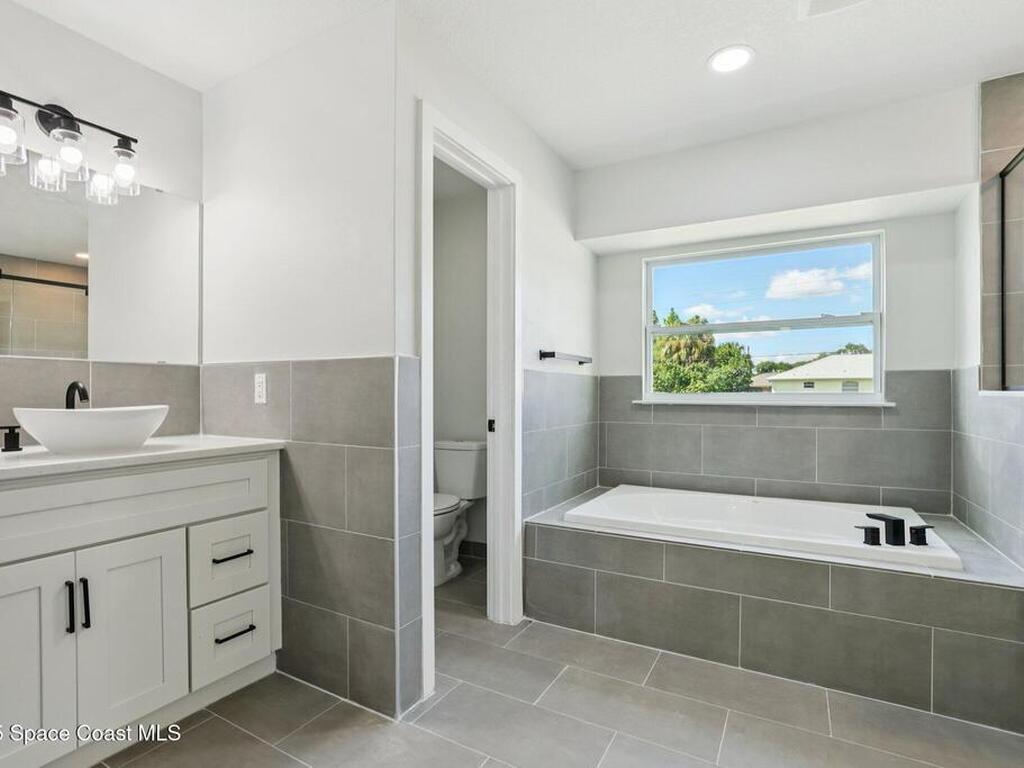 1441 Eldron Boulevard, Palm Bay, FL 32909