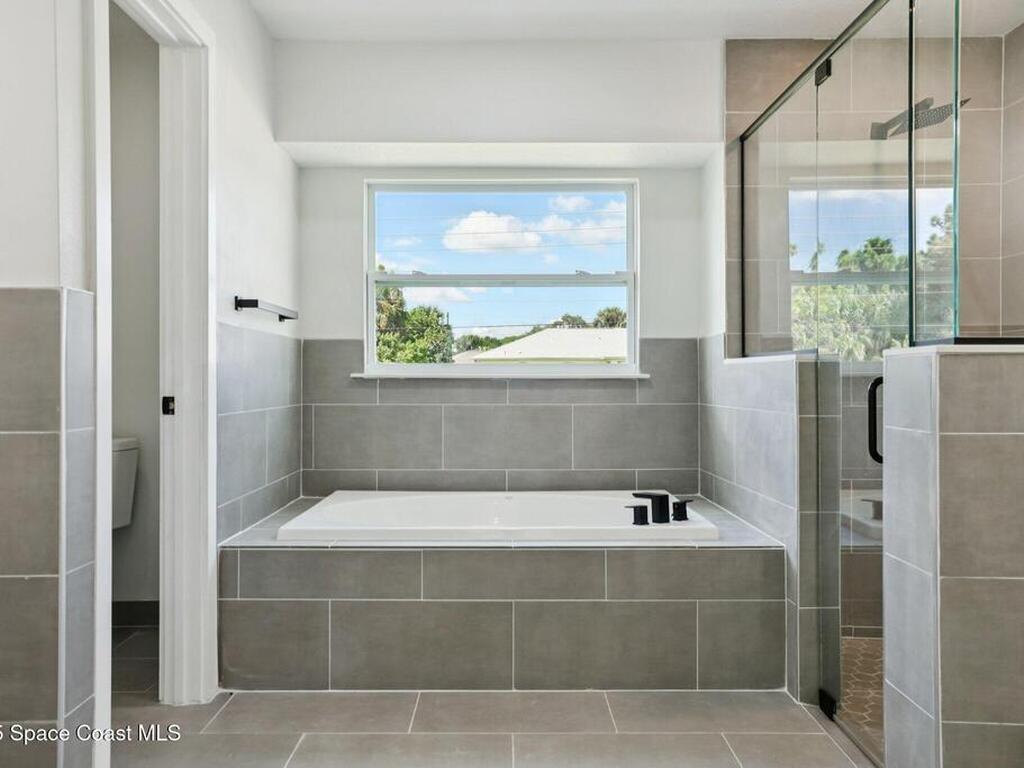 1441 Eldron Boulevard, Palm Bay, FL 32909