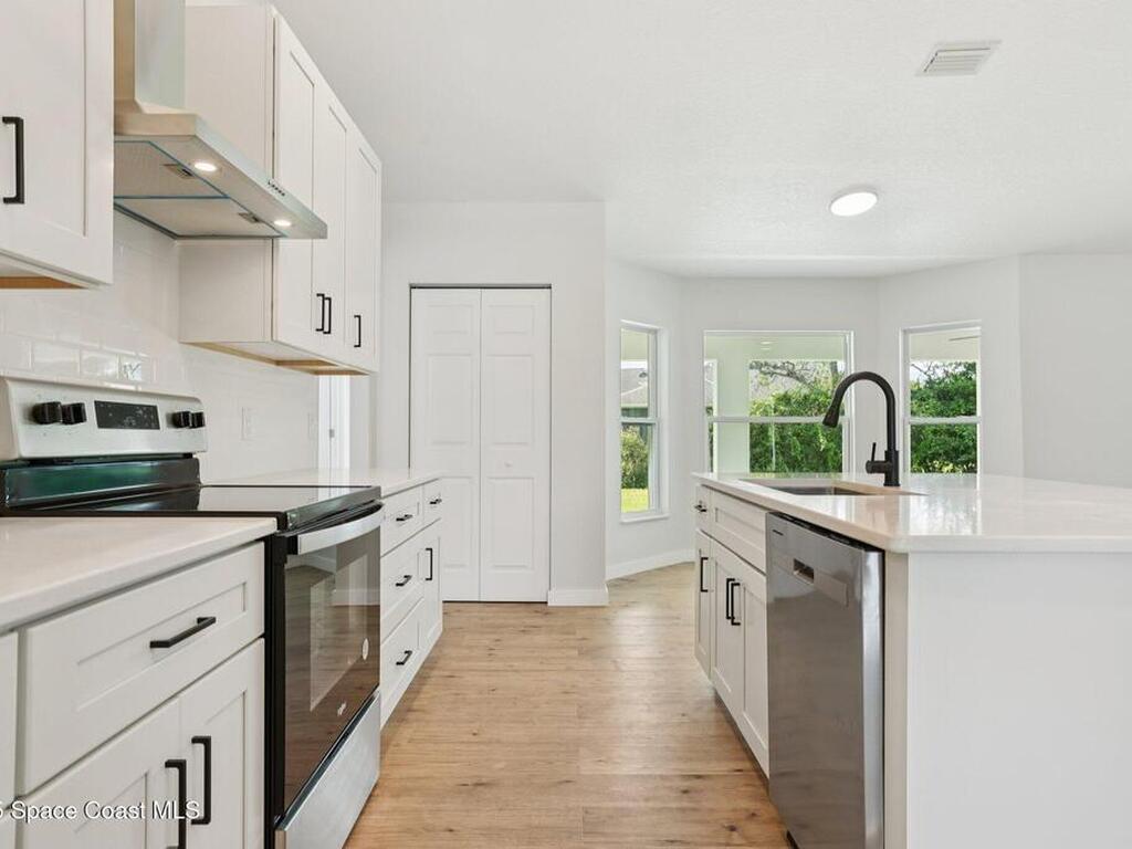 1441 Eldron Boulevard, Palm Bay, FL 32909