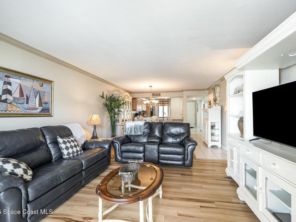 1050 N Atlantic Avenue, Cocoa Beach, FL 32931