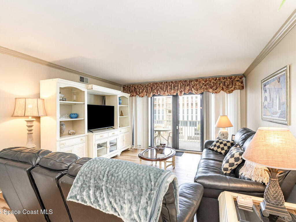 1050 N Atlantic Avenue, Cocoa Beach, FL 32931