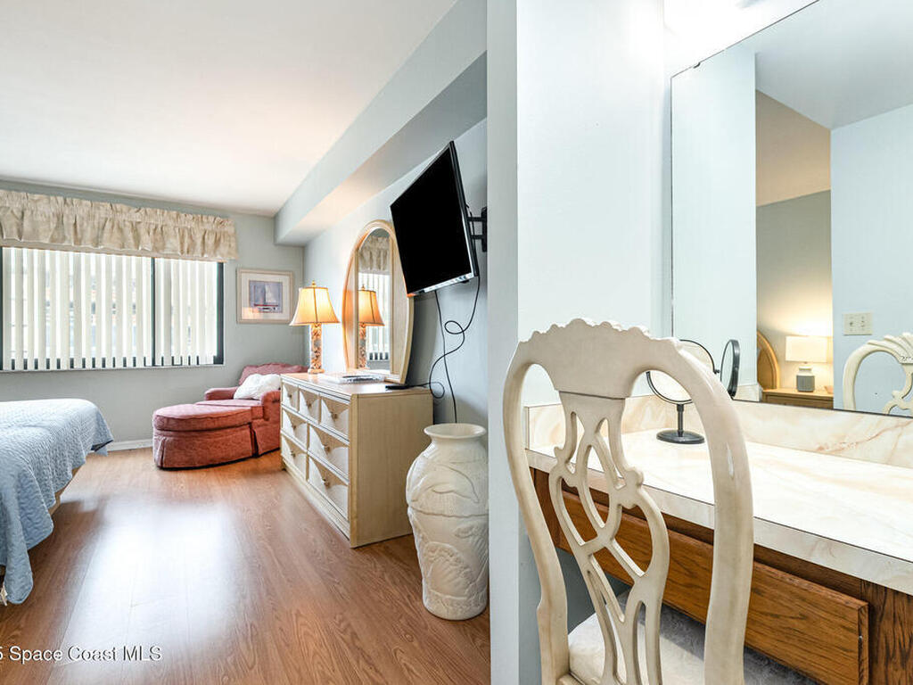 1050 N Atlantic Avenue, Cocoa Beach, FL 32931