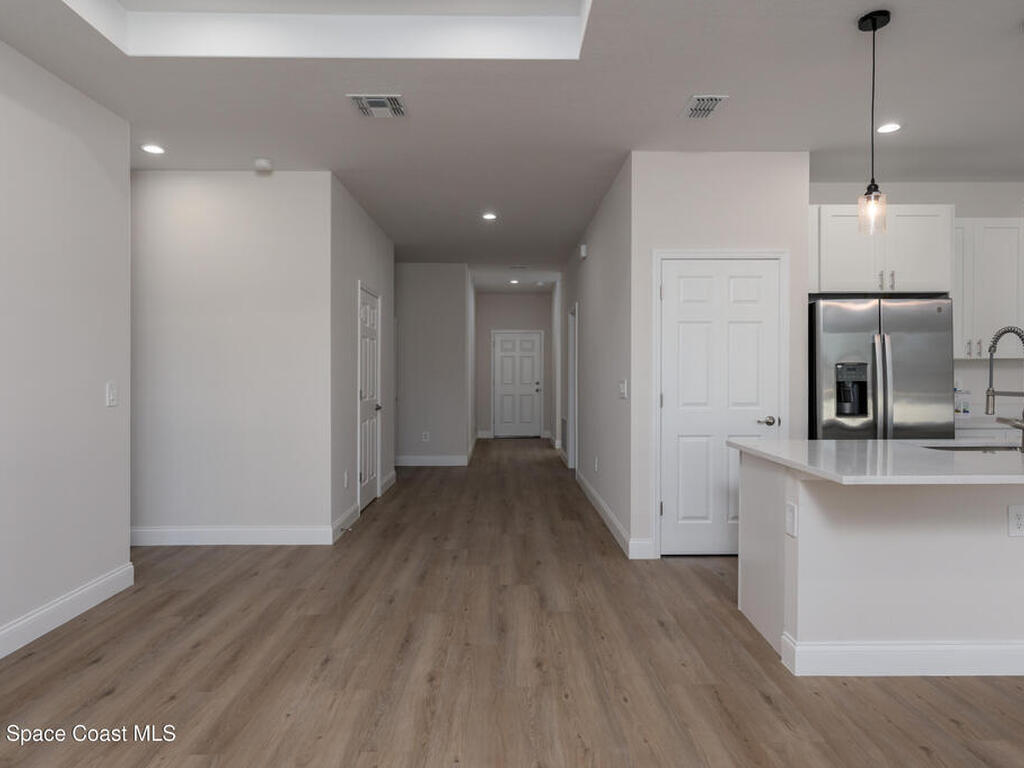 132 Caracas Road, DeBary, FL 32713