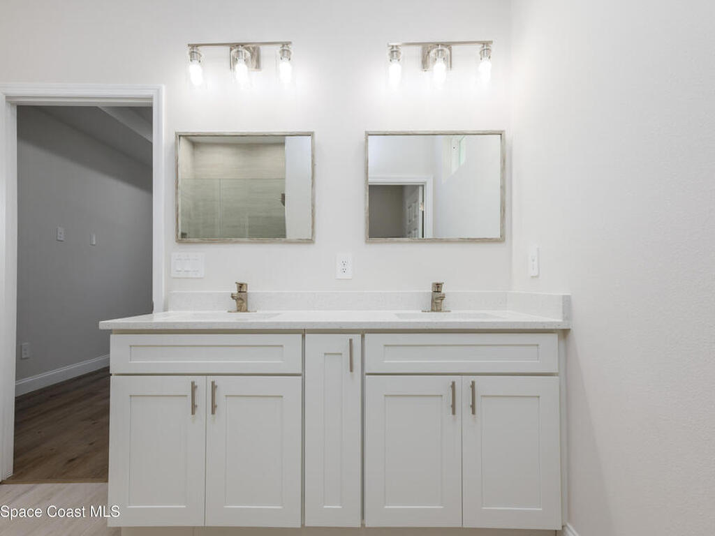 132 Caracas Road, DeBary, FL 32713