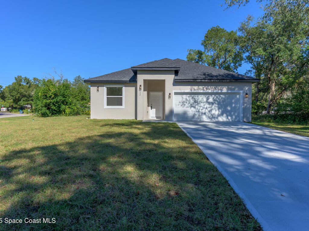 132 Caracas Road, DeBary, FL 32713