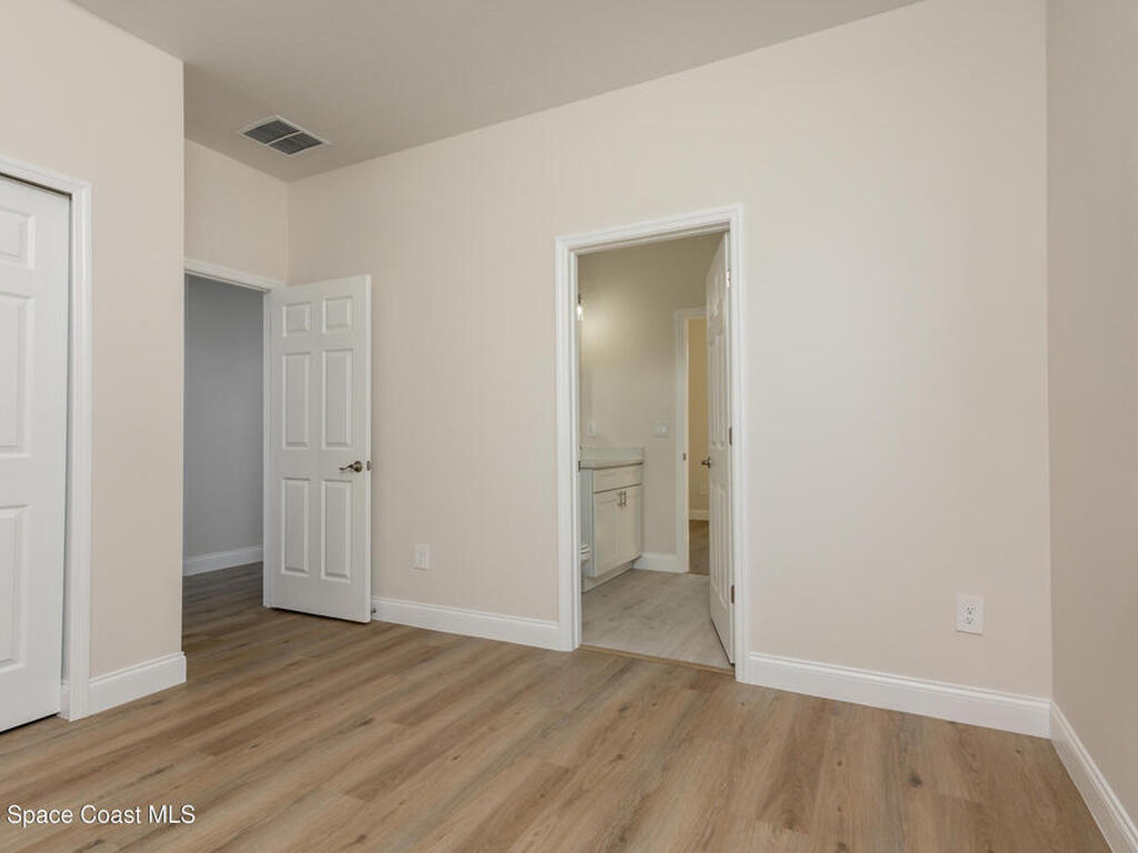 132 Caracas Road, DeBary, FL 32713