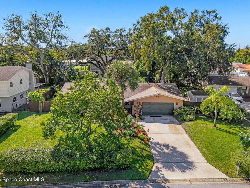 135 N Twin Lakes Road, Cocoa, FL 32926