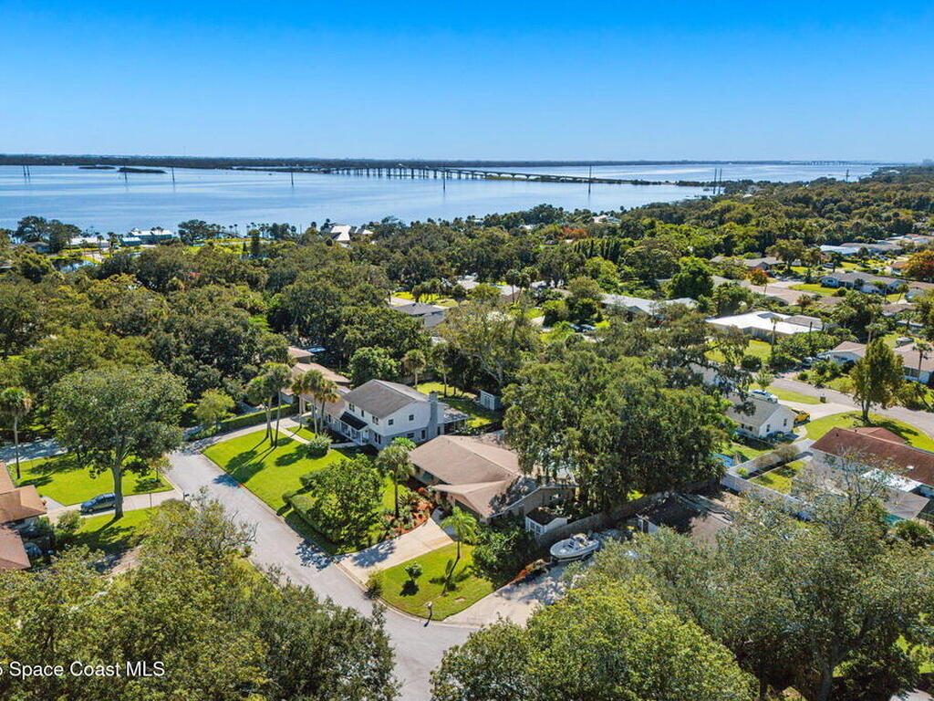 135 N Twin Lakes Road, Cocoa, FL 32926