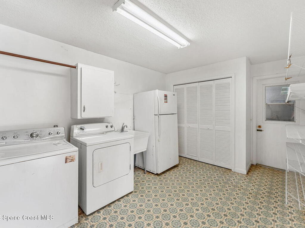 695 Jackson Court, Satellite Beach, FL 32937