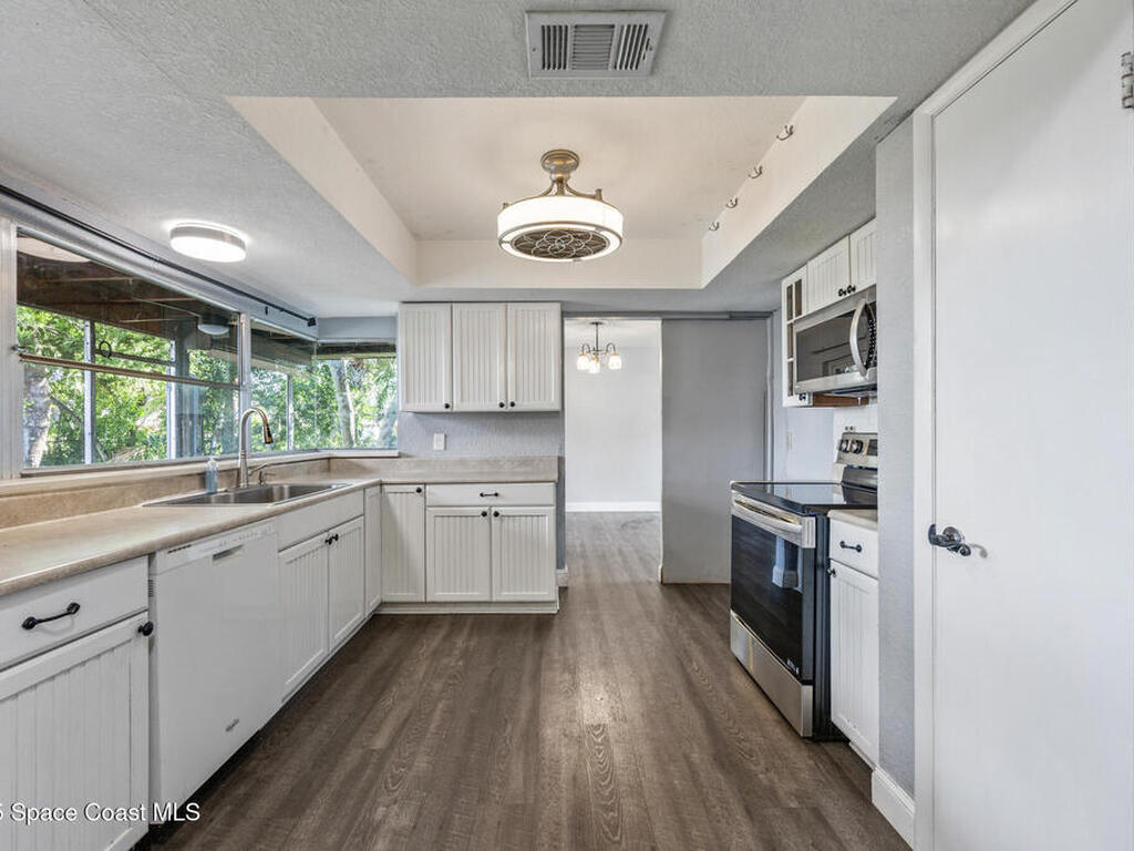 2325 Robinswood Road, Titusville, FL 32796