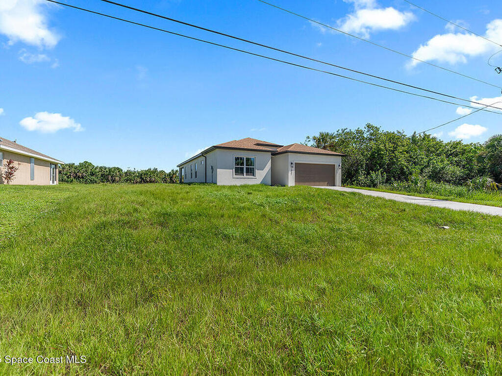 2941 Anjar Avenue, Palm Bay, FL 32908