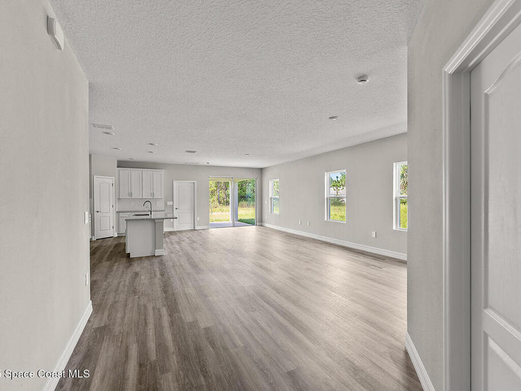 2718 Lakeland Avenue, Palm Bay, FL 32908