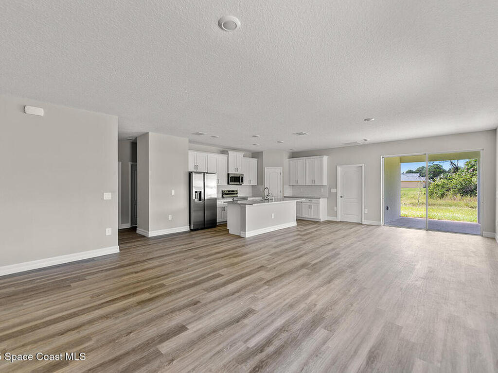 2718 Lakeland Avenue, Palm Bay, FL 32908