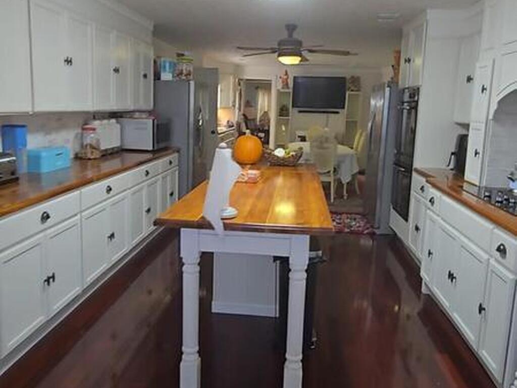 310 Glenwood Avenue, Satellite Beach, FL 32937