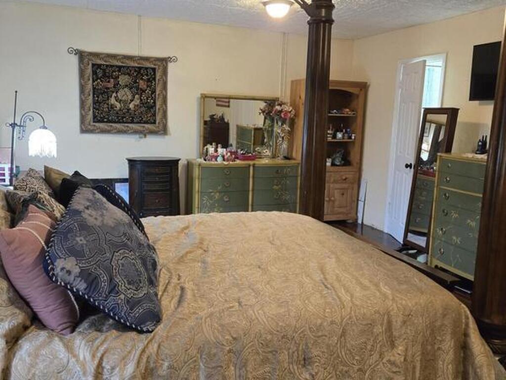 310 Glenwood Avenue, Satellite Beach, FL 32937