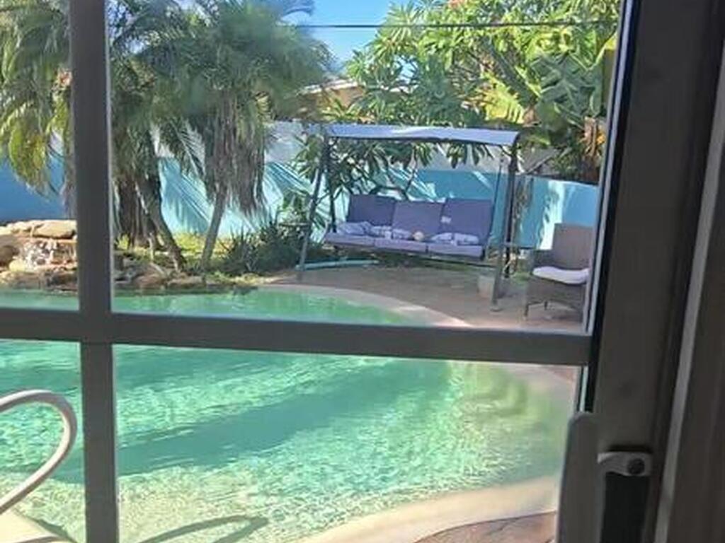 310 Glenwood Avenue, Satellite Beach, FL 32937