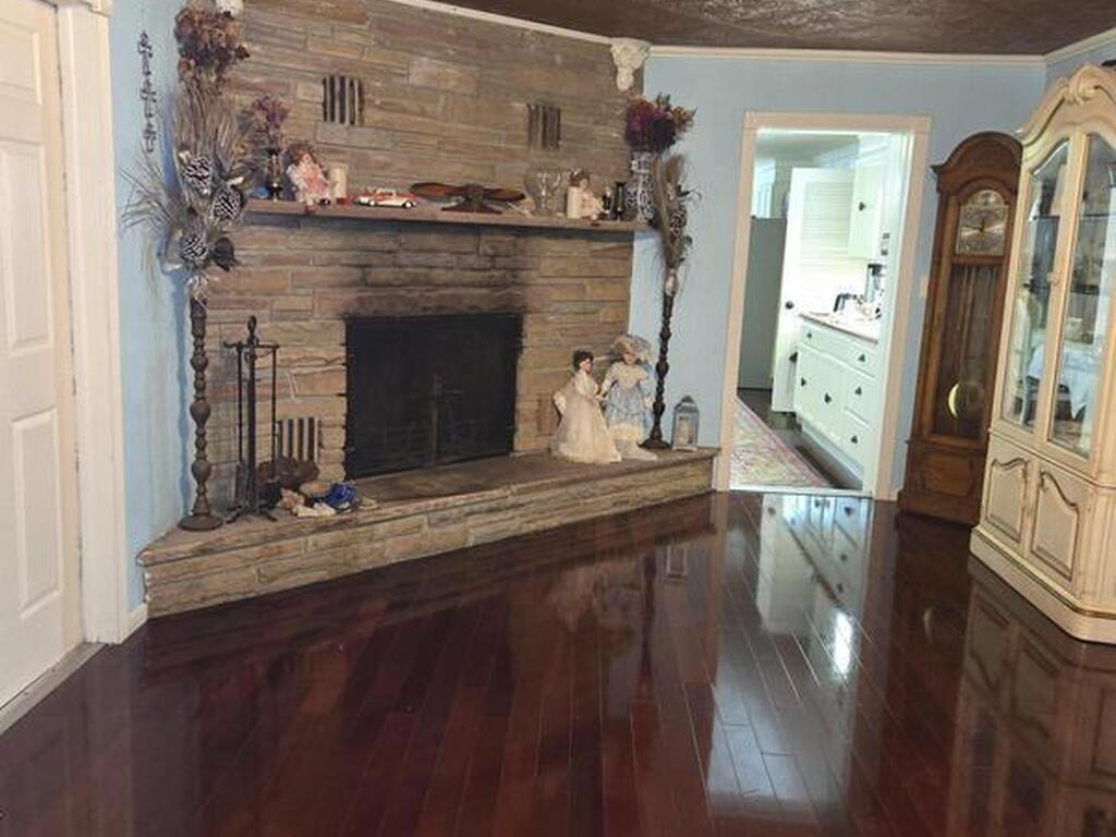 310 Glenwood Avenue, Satellite Beach, FL 32937