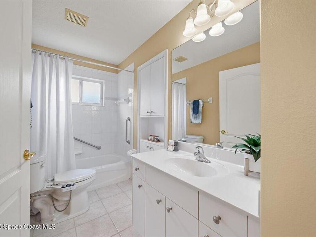 1671 Lago Mar Drive, Melbourne, FL 32940