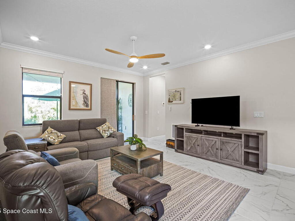 2062 Great Belt Circle, Melbourne, FL 32940