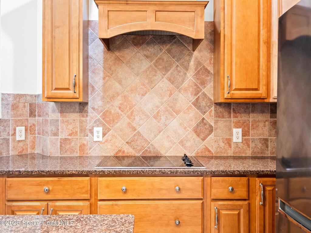 896 Yellow Wood Court, Palm Bay, FL 32909