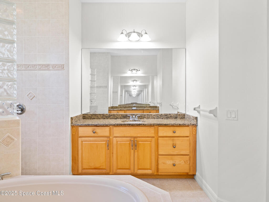 896 Yellow Wood Court, Palm Bay, FL 32909