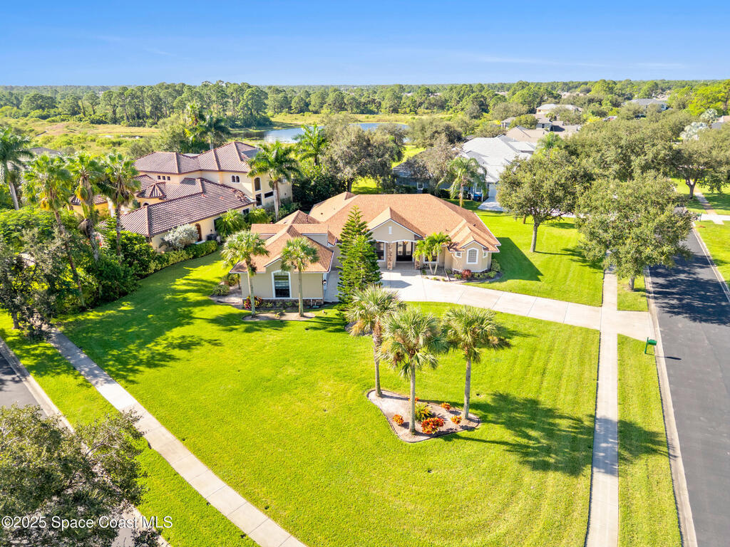 896 Yellow Wood Court, Palm Bay, FL 32909