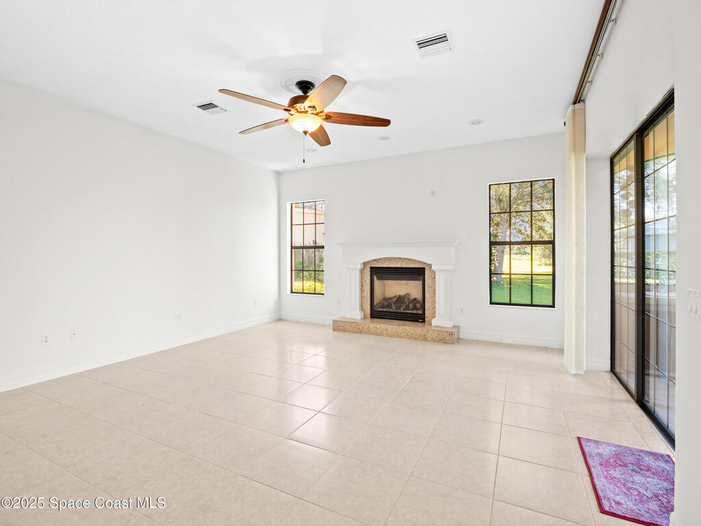 896 Yellow Wood Court, Palm Bay, FL 32909